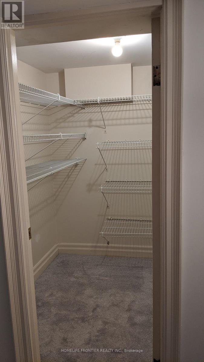 B2 - 17 Teddington Park Avenue, Toronto, Ontario  M4N 2C4 - Photo 12 - C12920028