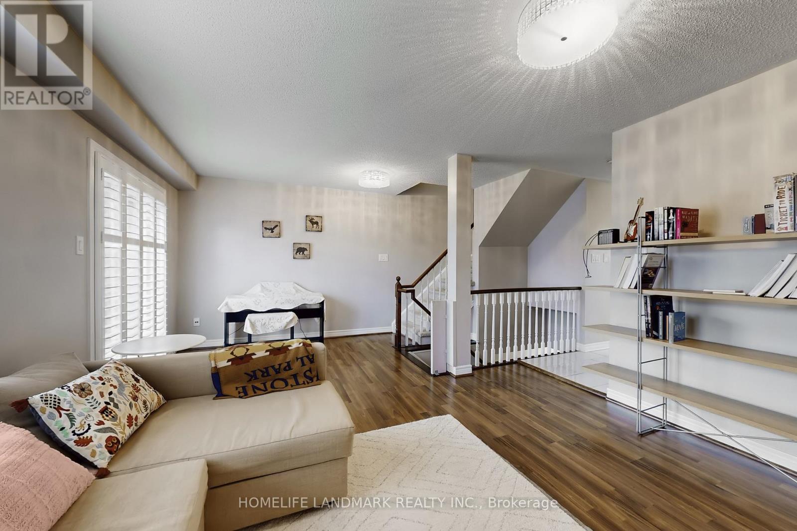 33 Marmill Way, Markham, Ontario  L3P 7V6 - Photo 3 - N12920552