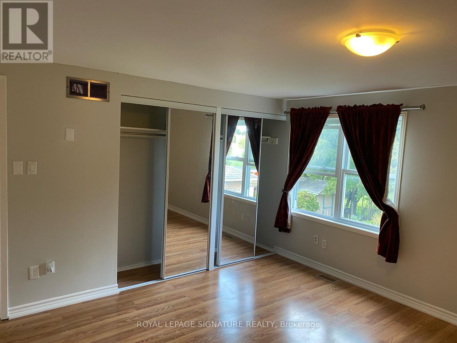 459 Dixon Boulevard, Newmarket, Ontario  L3Y 5C9 - Photo 12 - N12920554