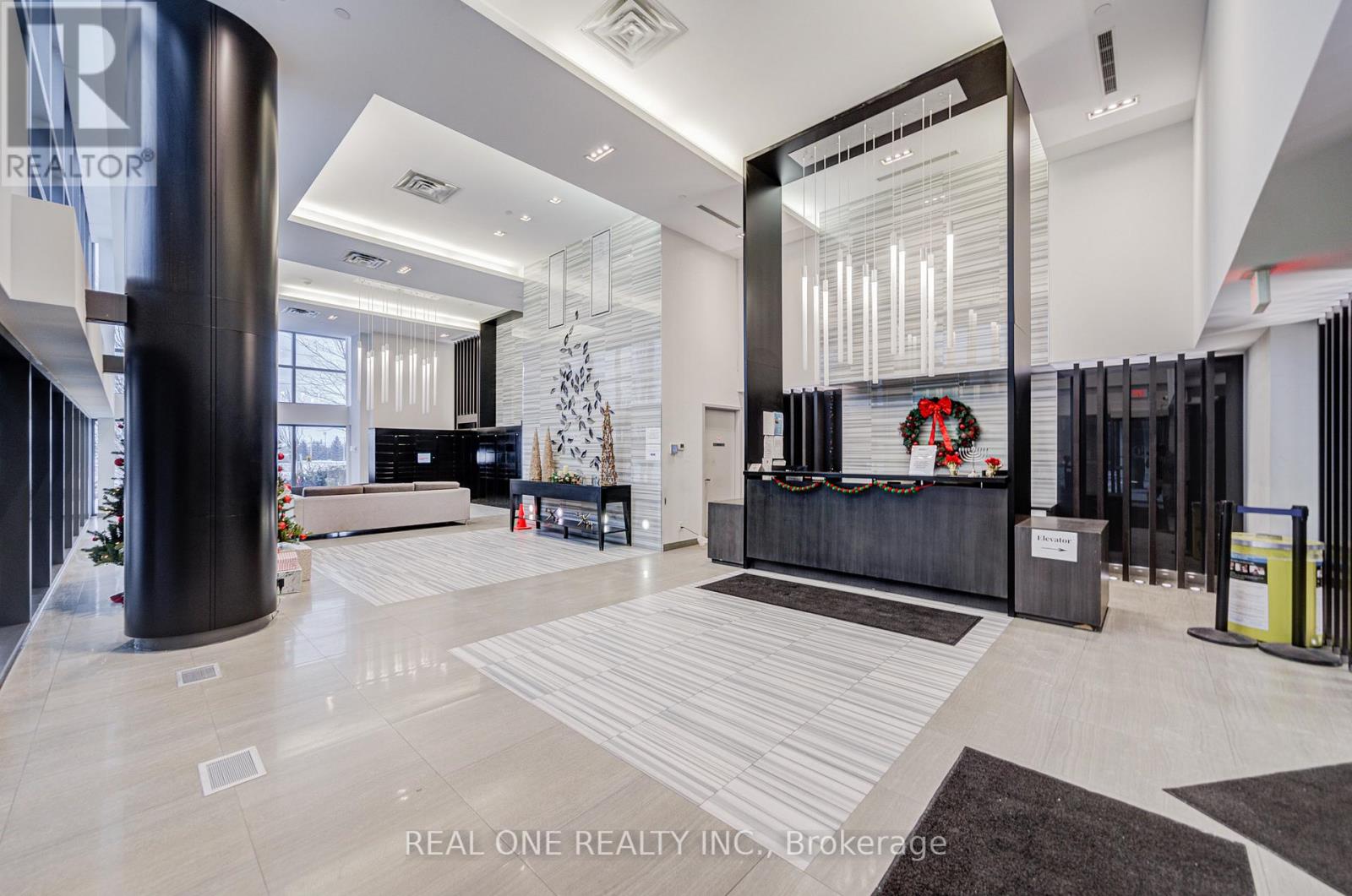 Lph08 - 55 Oneida Crescent, Richmond Hill, Ontario L4B 0E8 - Photo 4 - N12920676