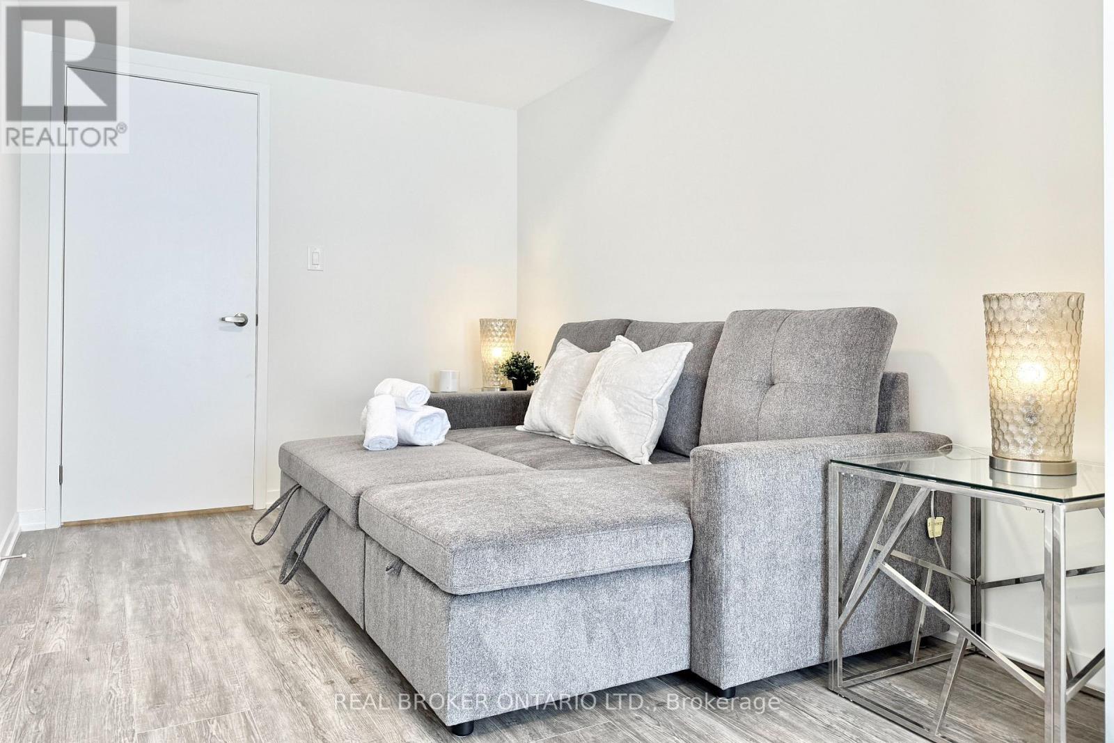 119 Matawin Lane, Richmond Hill, Ontario  L4B 0H7 - Photo 29 - N12920722