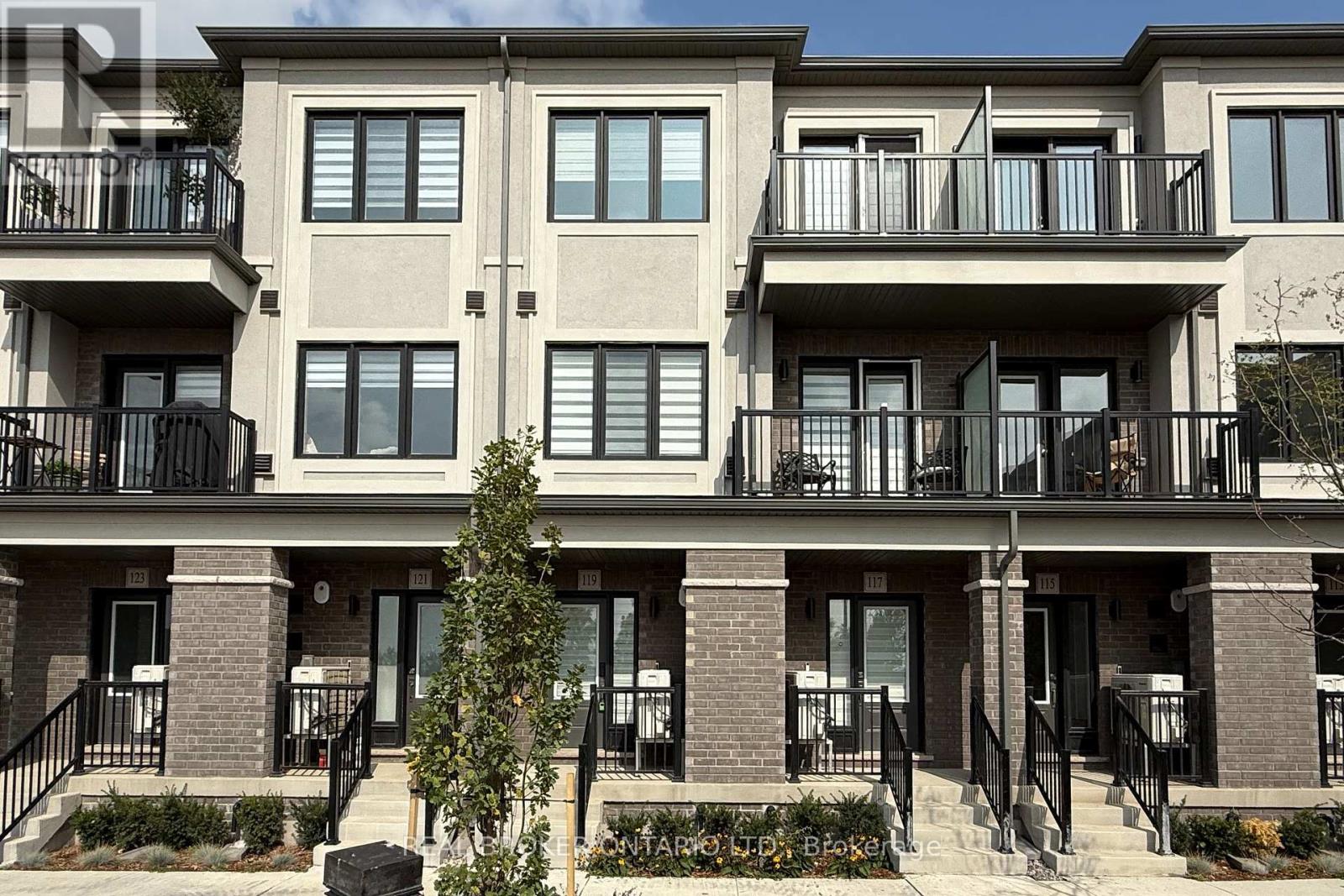 119 Matawin Lane, Richmond Hill, Ontario  L4B 0H7 - Photo 32 - N12920722