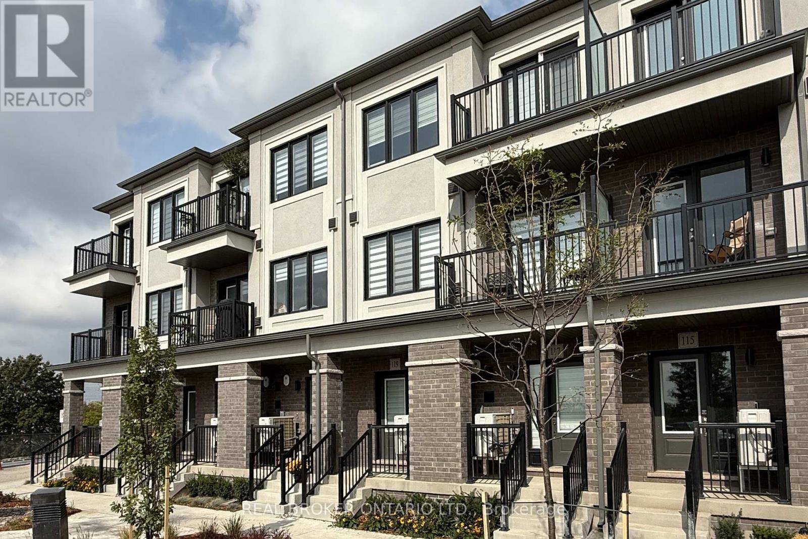 119 Matawin Lane, Richmond Hill, Ontario  L4B 0H7 - Photo 34 - N12920722