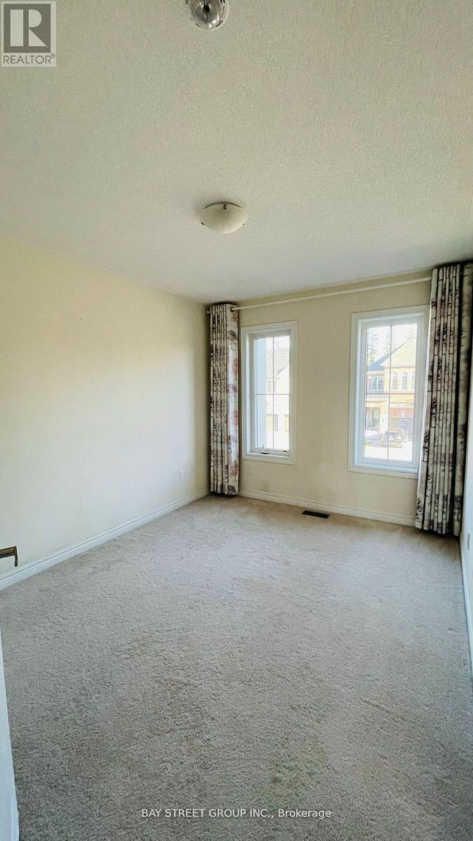 47 Port Arthur Crescent, Richmond Hill, Ontario  L4E 3N9 - Photo 10 - N12920736