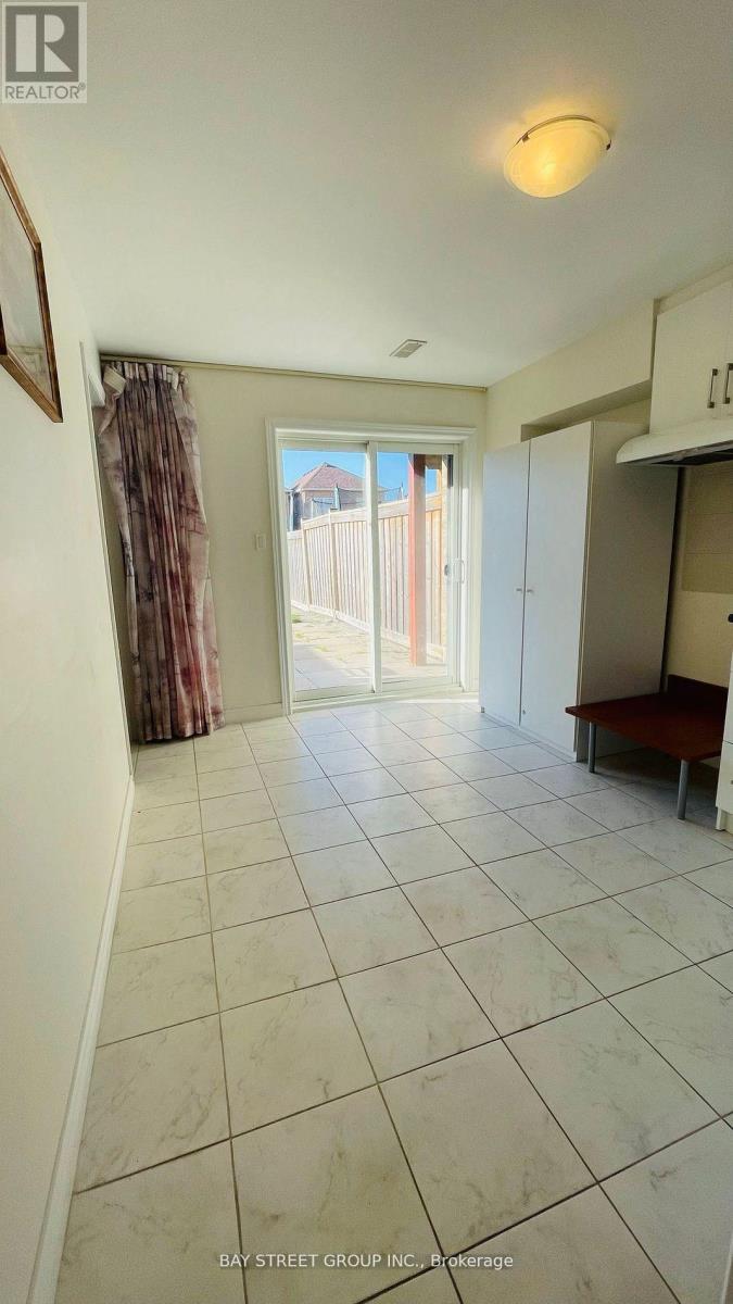 47 Port Arthur Crescent, Richmond Hill, Ontario  L4E 3N9 - Photo 12 - N12920736