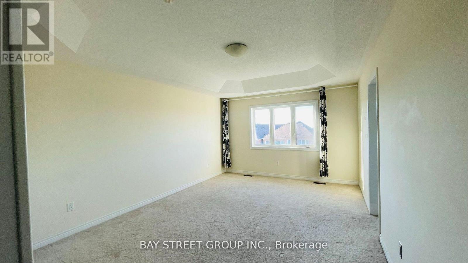 47 Port Arthur Crescent, Richmond Hill, Ontario  L4E 3N9 - Photo 7 - N12920736