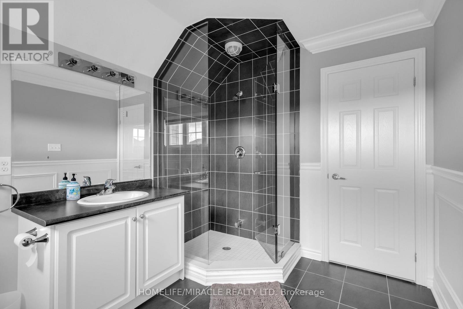 21 Waterview Road, Wasaga Beach, Ontario  L9Z 0E9 - Photo 37 - S12813858