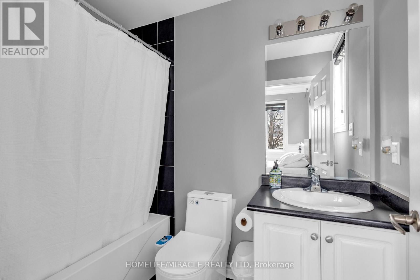 21 Waterview Road, Wasaga Beach, Ontario  L9Z 0E9 - Photo 8 - S12813858