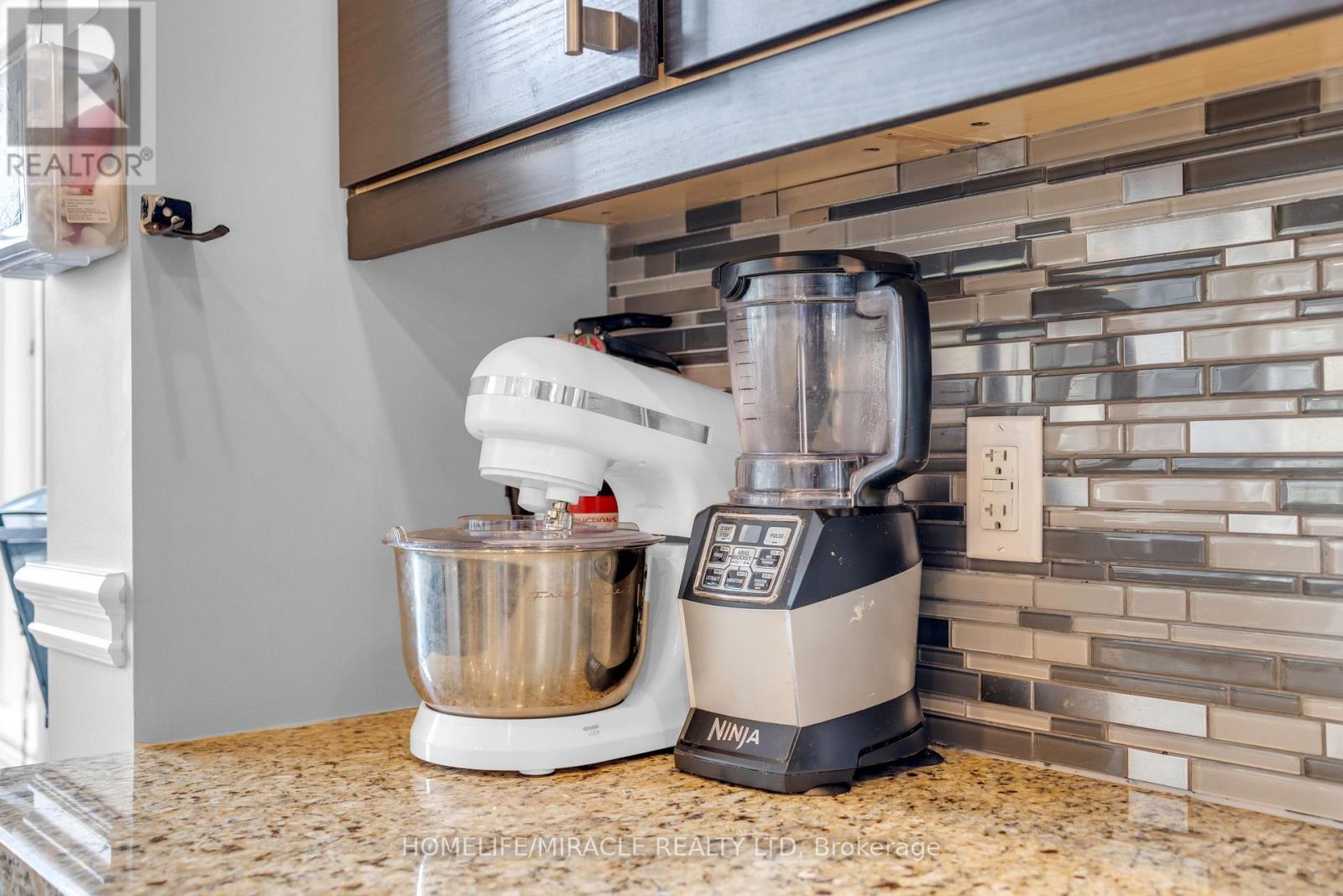 21 Waterview Road, Wasaga Beach, Ontario  L9Z 0E9 - Photo 43 - S12813858