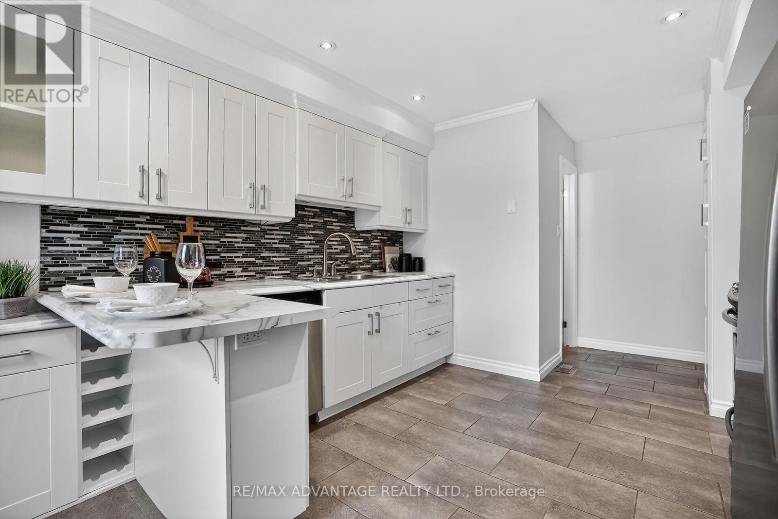 359 Everglade Crescent, London North, Ontario  N6H 4M8 - Photo 15 - X12892912