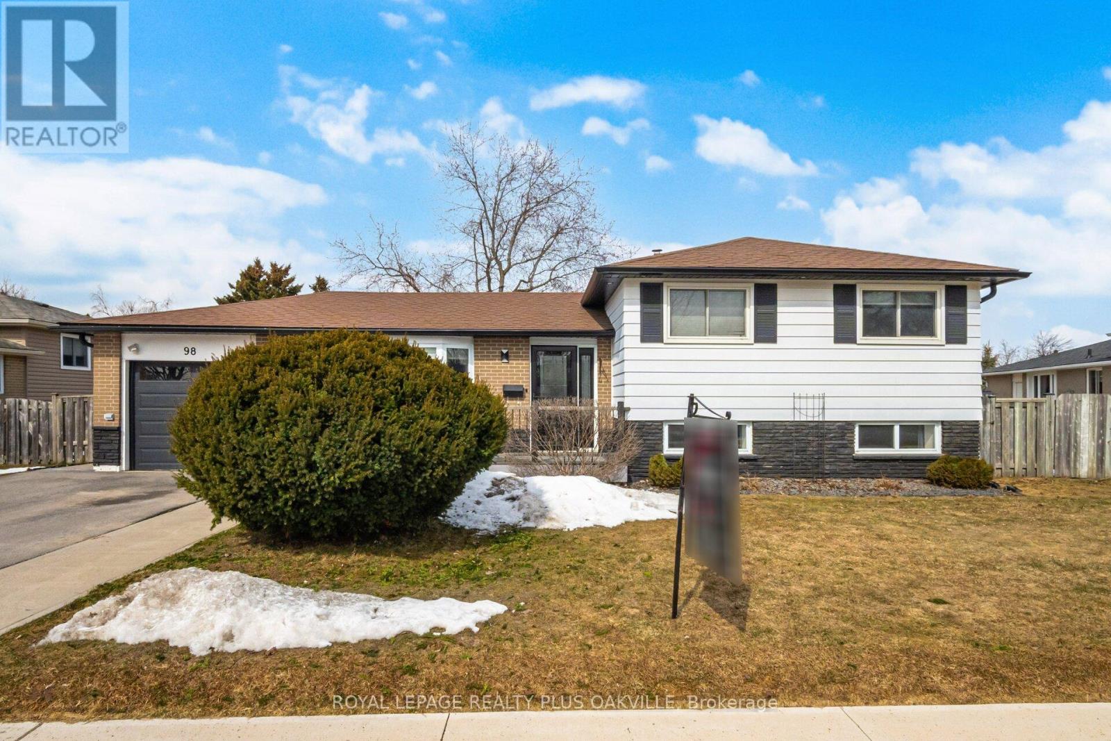 98 RUSTIC CRESCENT, Orangeville, Ontario