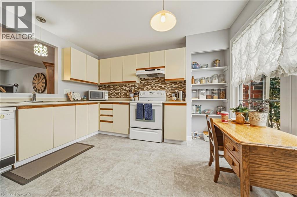 26 Poplar Drive Unit# 25, Cambridge, Ontario  N3C 4A3 - Photo 4 - 40813087