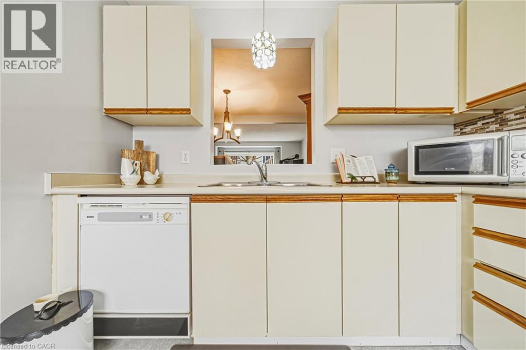 26 Poplar Drive Unit# 25, Cambridge, Ontario  N3C 4A3 - Photo 6 - 40813087