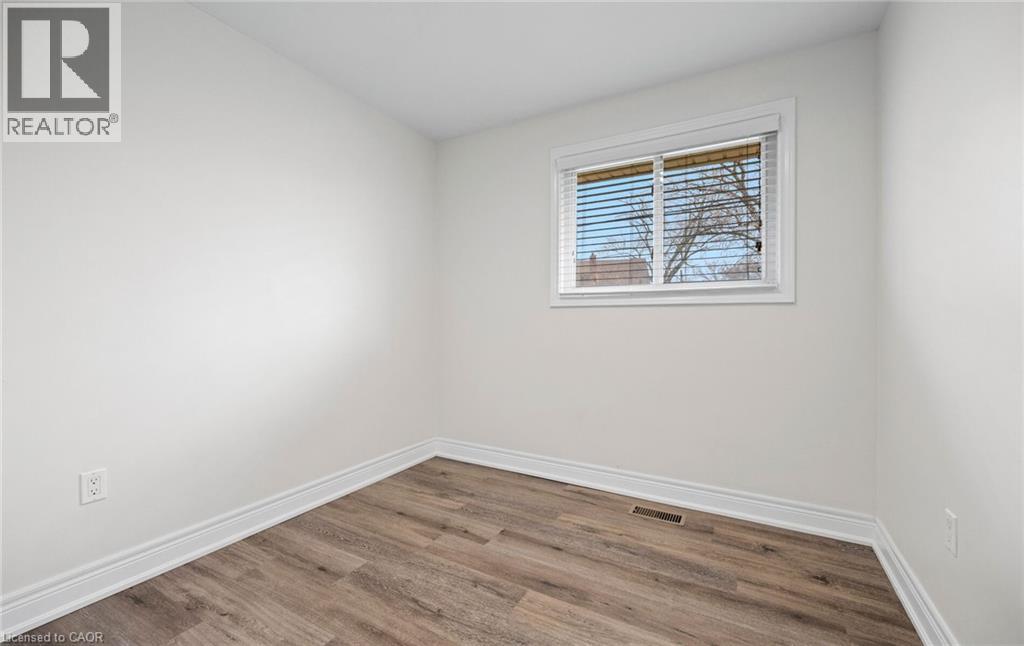 11 Rockwood Avenue, St. Catharines, Ontario  L2P 1E3 - Photo 25 - 40794830