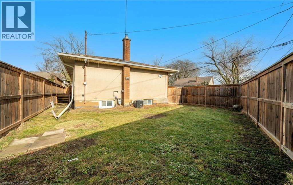 11 Rockwood Avenue, St. Catharines, Ontario  L2P 1E3 - Photo 47 - 40794830