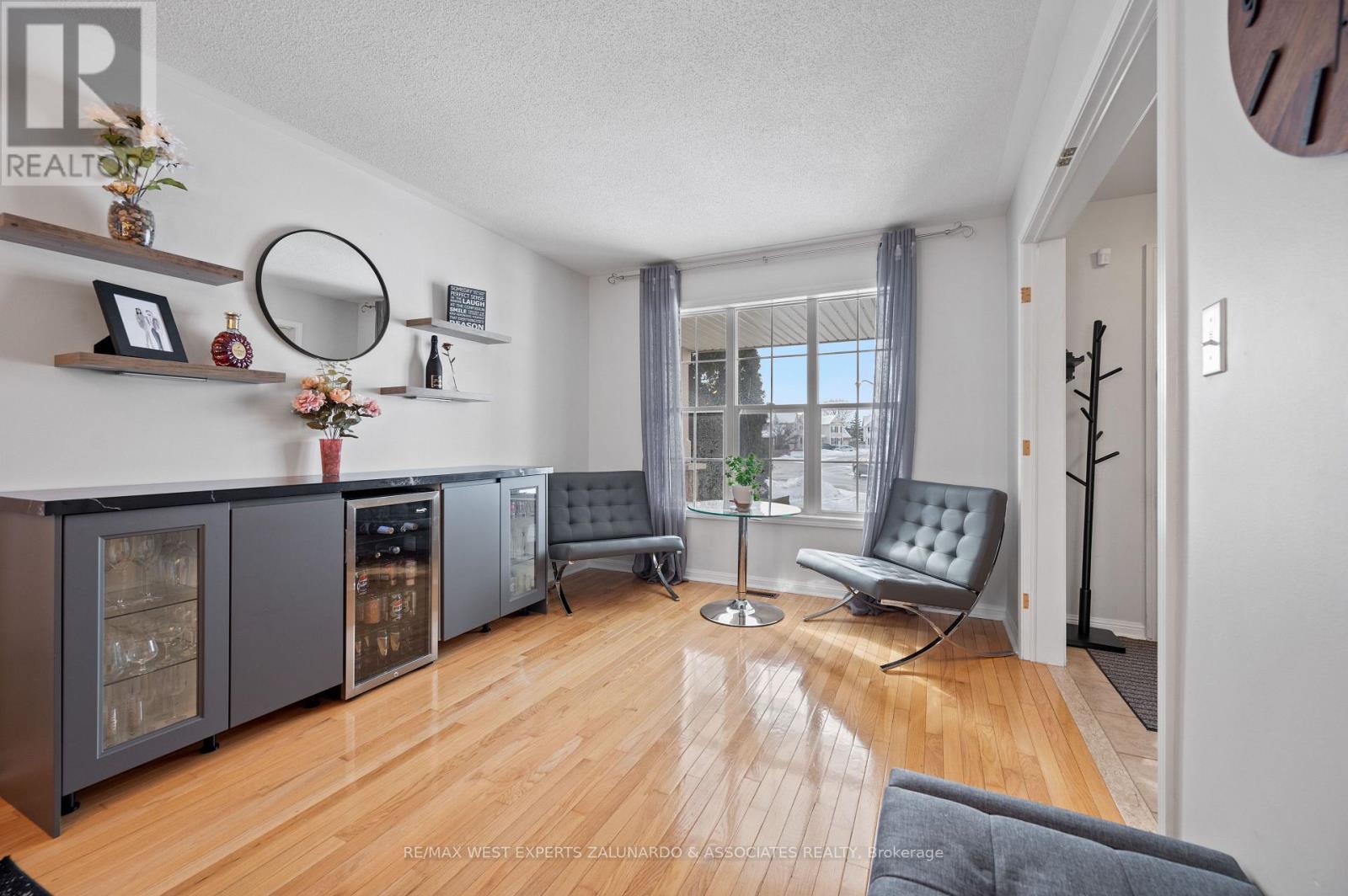 463 Trudeau Drive, Milton, Ontario  L9T 5K8 - Photo 8 - W12920522