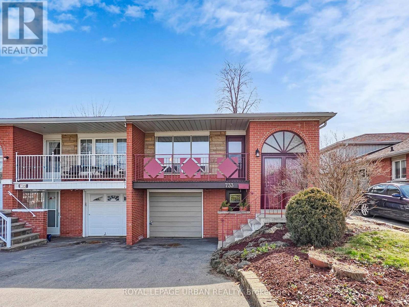 733 CONSORT CRESCENT, Mississauga, Ontario