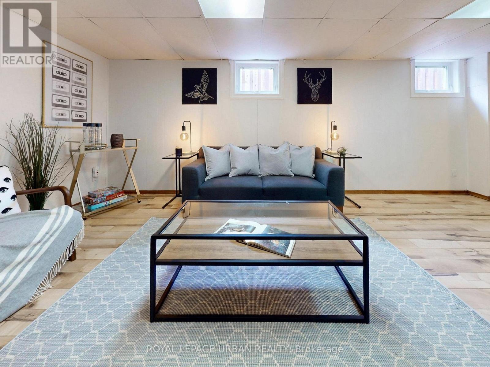 733 Consort Crescent, Mississauga, Ontario  L5C 1J8 - Photo 35 - W12920528