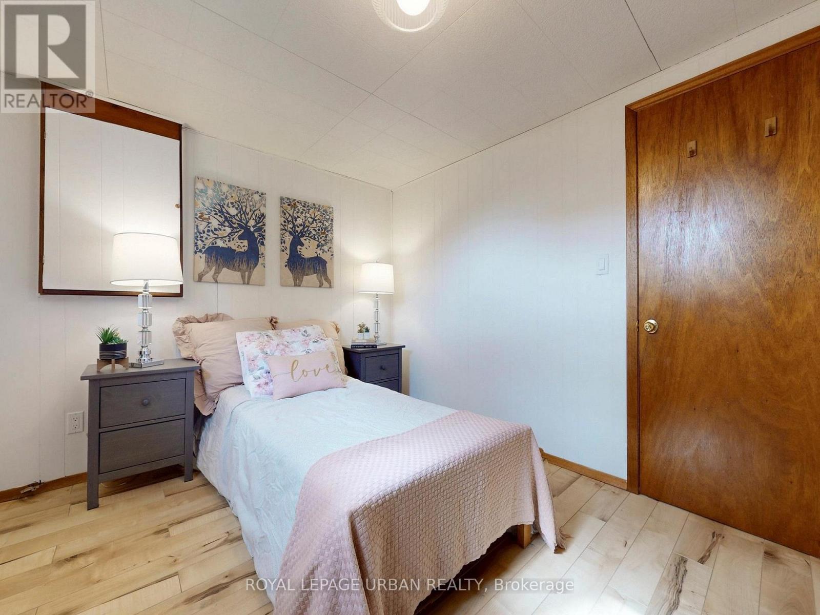 733 Consort Crescent, Mississauga, Ontario  L5C 1J8 - Photo 38 - W12920528