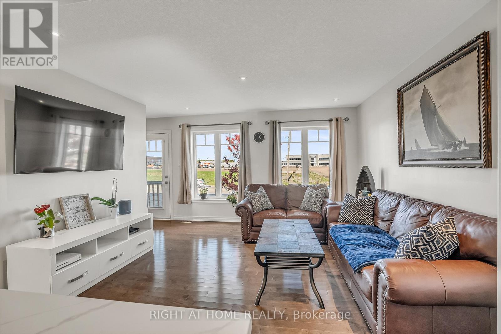 88 Winterton Court N, Orangeville, Ontario  L9W 6Z7 - Photo 10 - W12920576