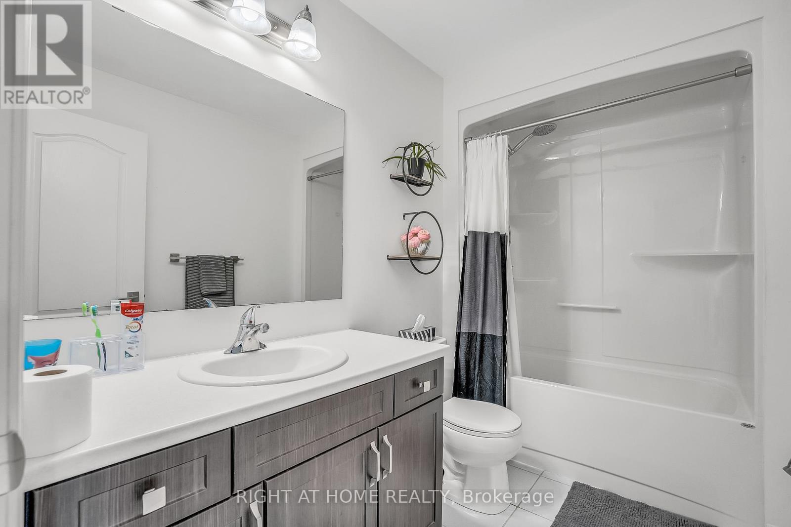 88 Winterton Court N, Orangeville, Ontario  L9W 6Z7 - Photo 31 - W12920576