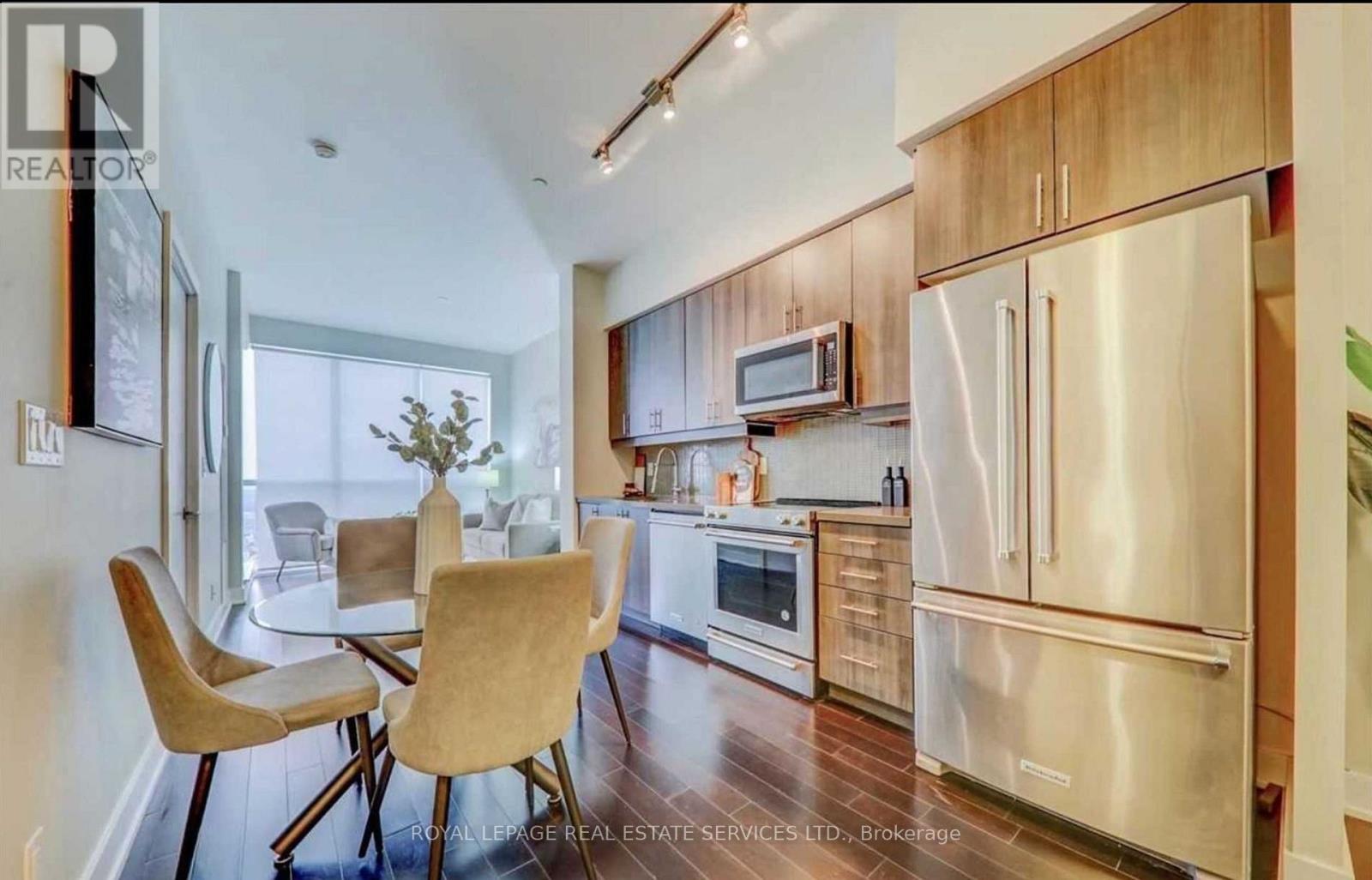 Lph11 - 4011 Brickstone Mews, Mississauga, Ontario  L5B 0J7 - Photo 7 - W12920578