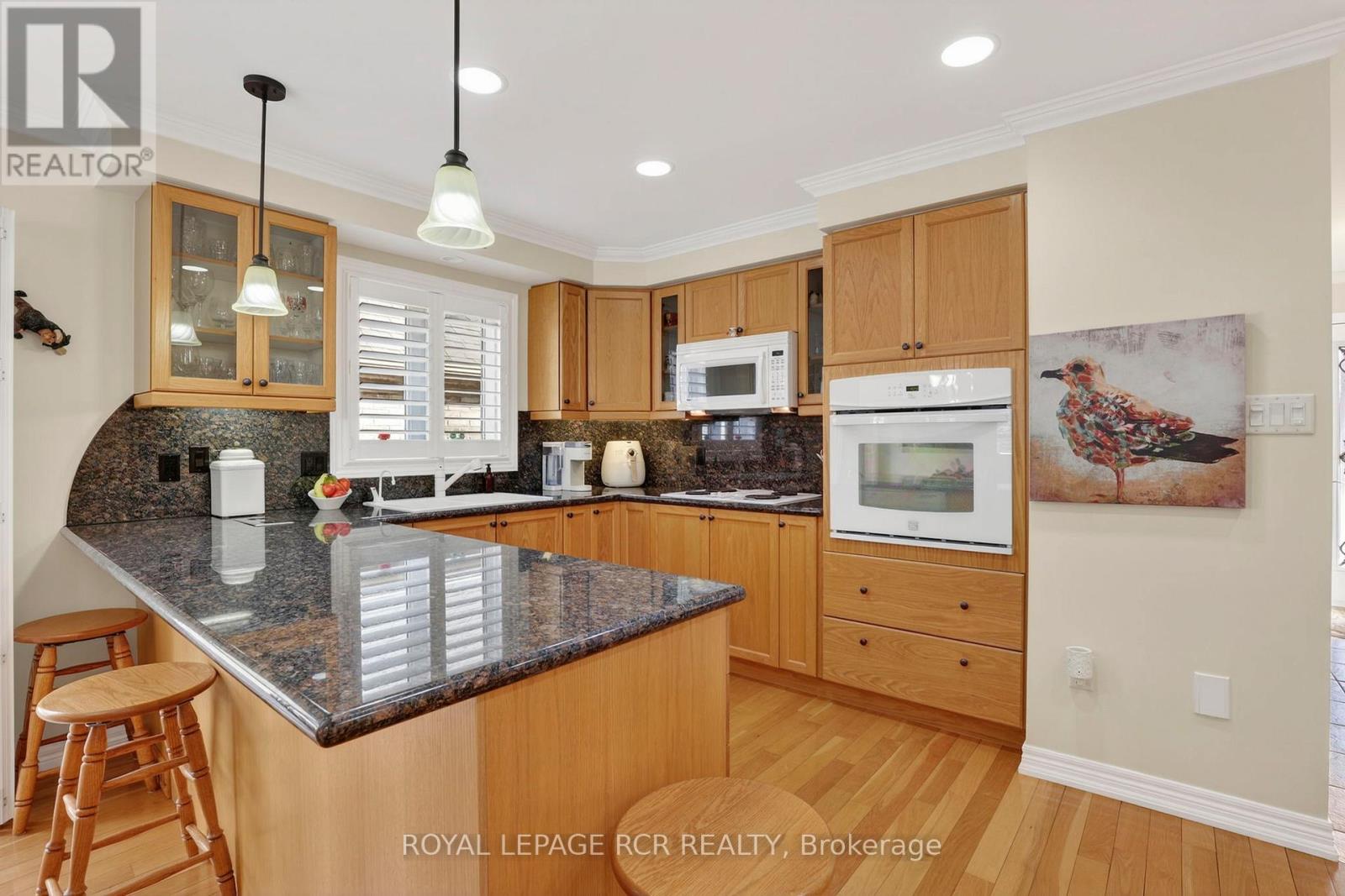 26 Nailsworth Crescent, Caledon, Ontario  L7C 1R3 - Photo 6 - W12920582