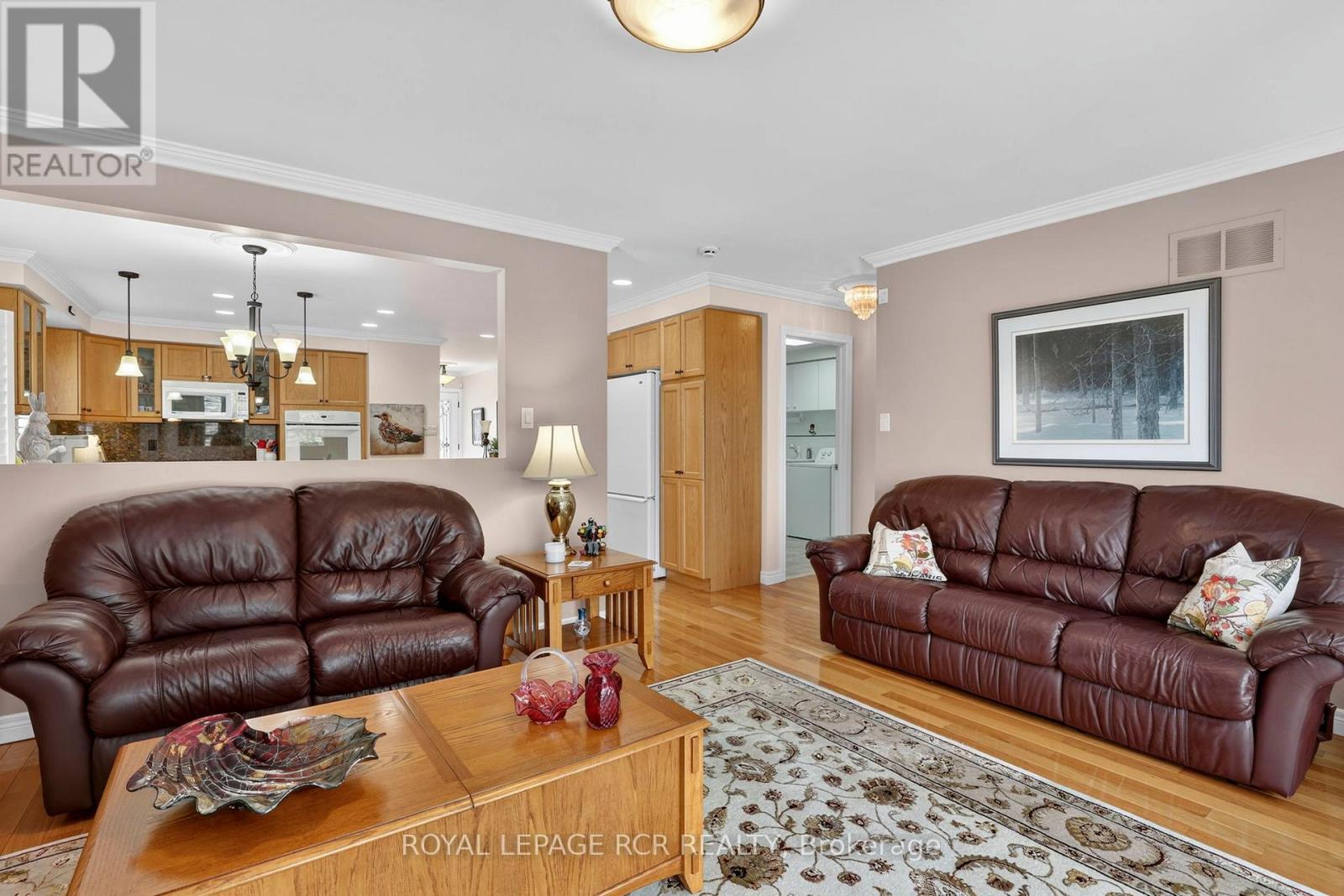 26 Nailsworth Crescent, Caledon, Ontario  L7C 1R3 - Photo 9 - W12920582