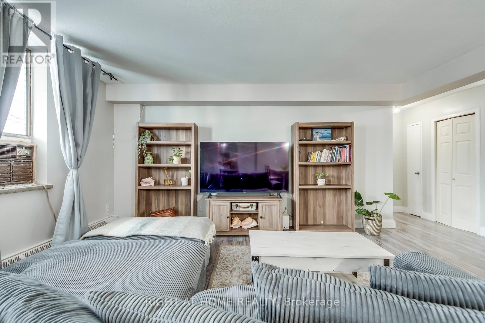 103 - 3460 Keele Street, Toronto, Ontario  M3J 1L9 - Photo 5 - W12920598