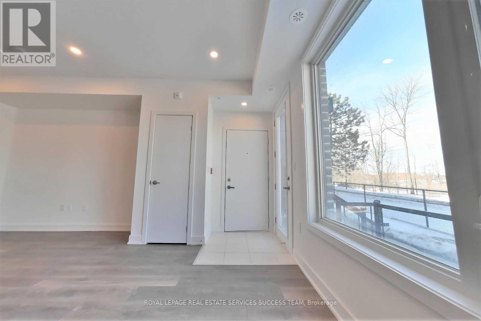 24 - 3473 Widdicombe Way, Mississauga, Ontario  L5L 0B8 - Photo 4 - W12920620