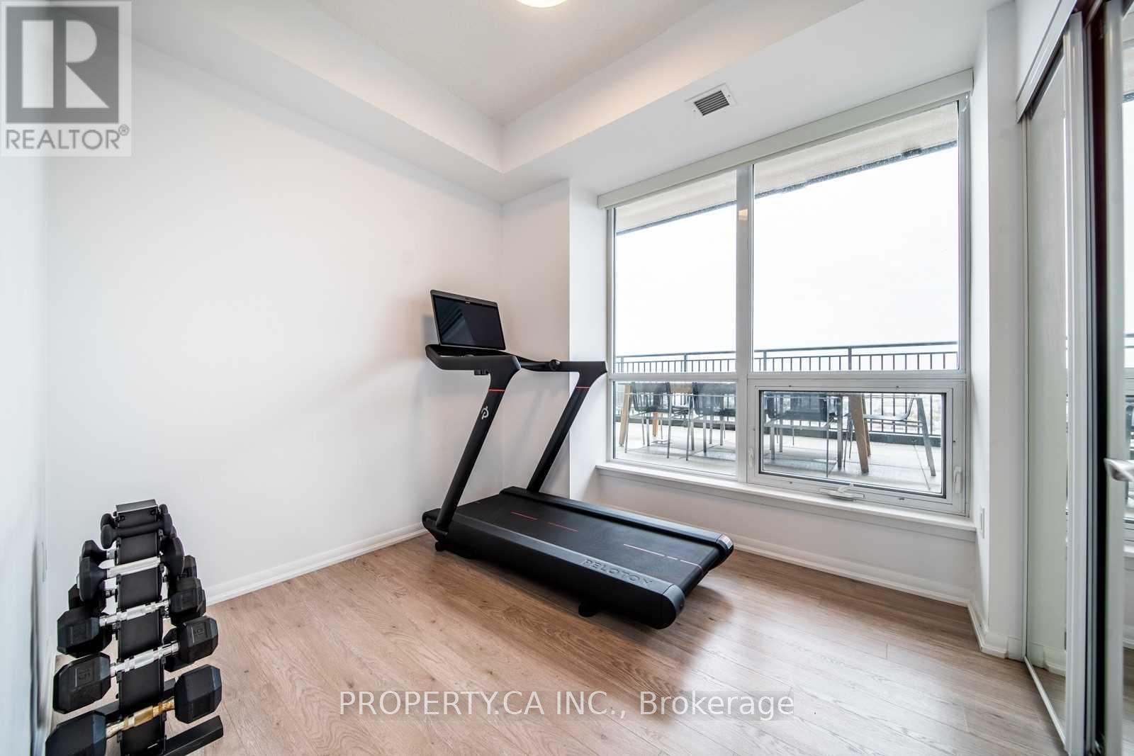 2802 - 830 Lawrence Avenue W, Toronto, Ontario  M6A 1C3 - Photo 11 - W12920634