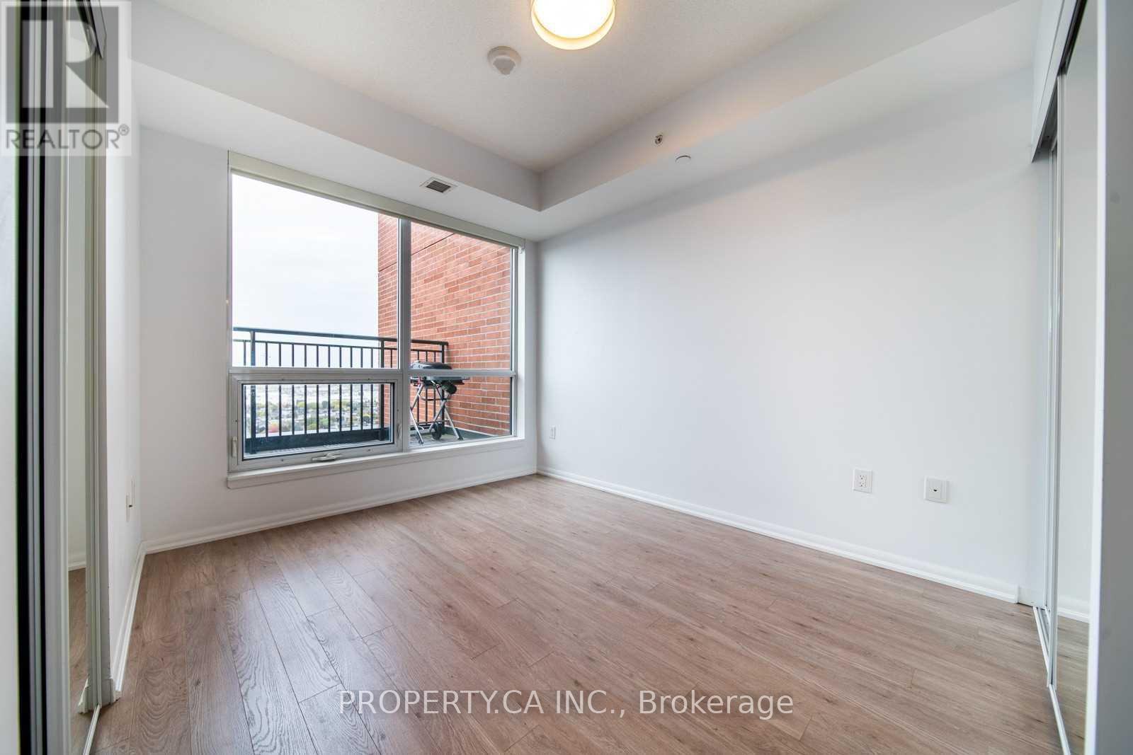 2802 - 830 Lawrence Avenue W, Toronto, Ontario  M6A 1C3 - Photo 6 - W12920634