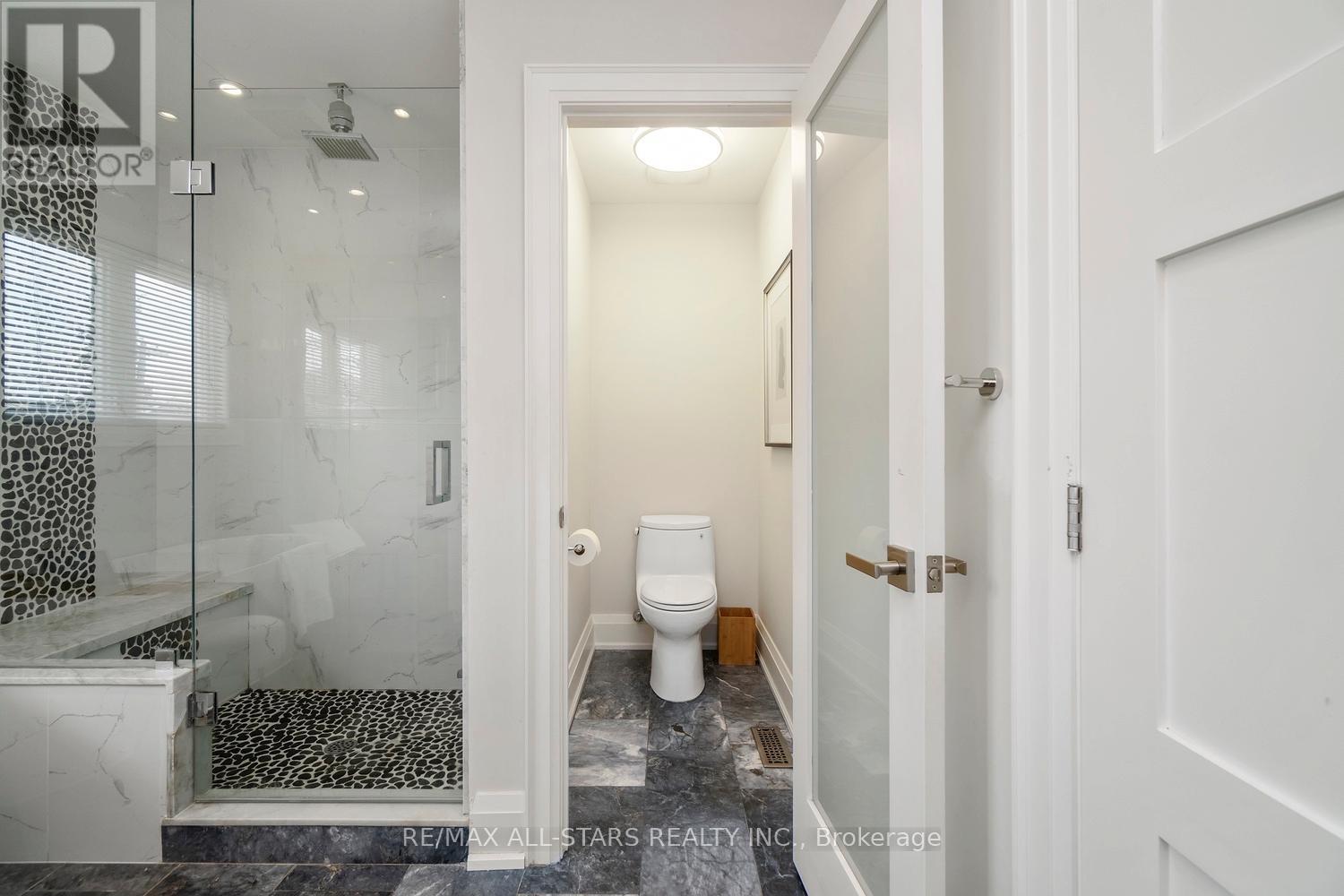 36 Athol Avenue, Toronto, Ontario  M8Z 2A4 - Photo 24 - W12920638