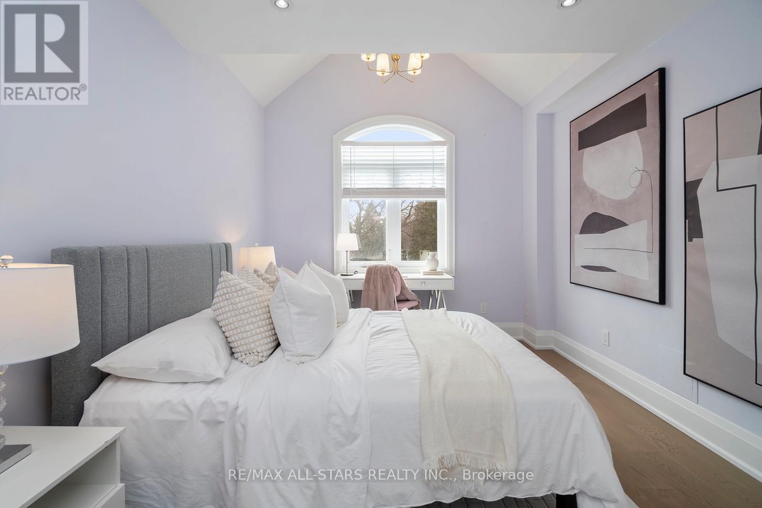 36 Athol Avenue, Toronto, Ontario  M8Z 2A4 - Photo 29 - W12920638