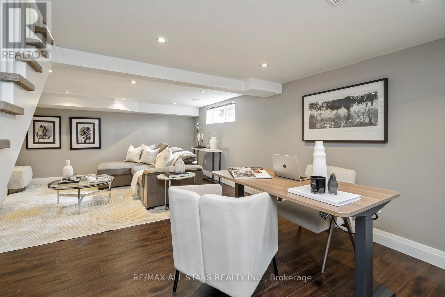 36 Athol Avenue, Toronto, Ontario  M8Z 2A4 - Photo 33 - W12920638