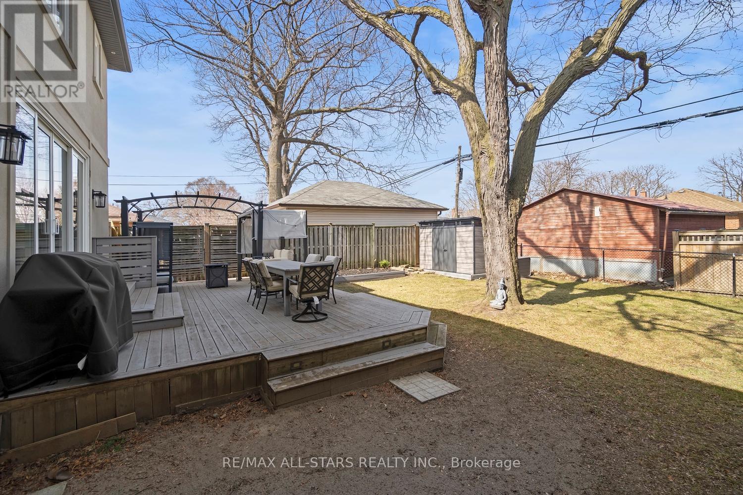 36 Athol Avenue, Toronto, Ontario  M8Z 2A4 - Photo 42 - W12920638