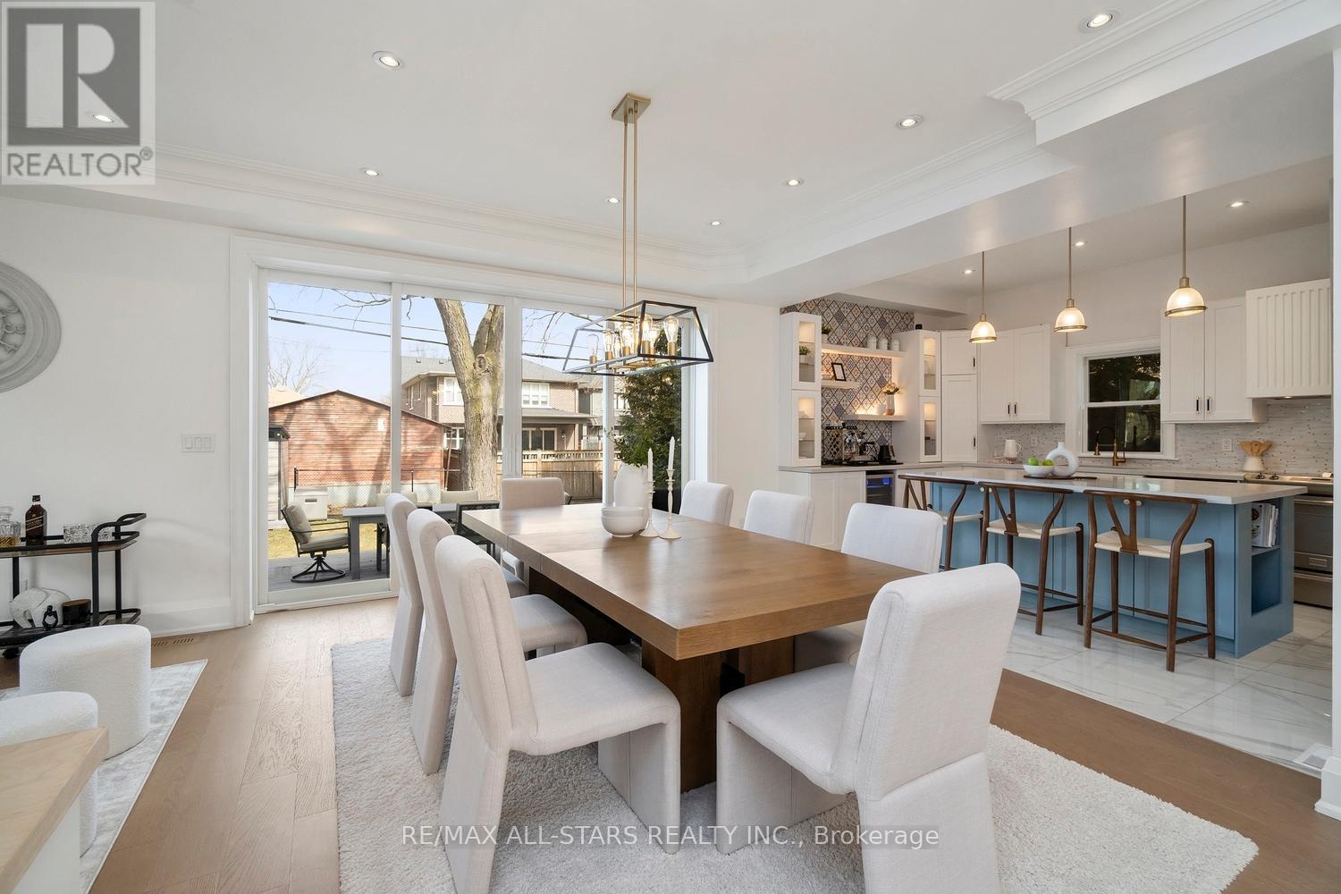 36 Athol Avenue, Toronto, Ontario  M8Z 2A4 - Photo 8 - W12920638