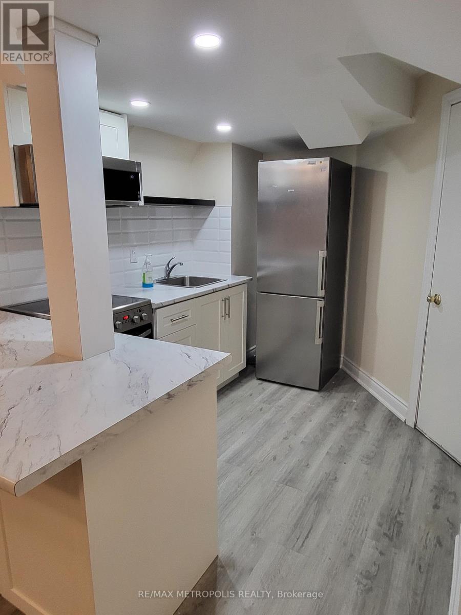 Basement - 3682 Indigo Crescent, Mississauga, Ontario  L5N 7J1 - Photo 4 - W12920646