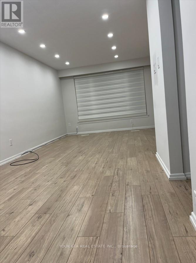 UPPER - 1867 SANDGATE CRESCENT, Mississauga, Ontario