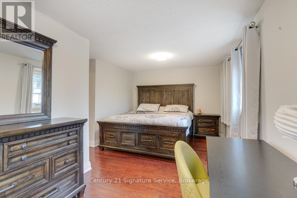 45 - 3175 Kirwin Avenue, Mississauga, Ontario  L5A 3M4 - Photo 22 - W12920656