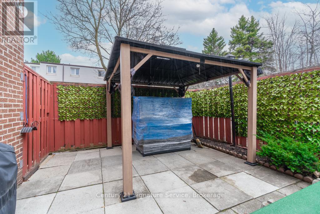 45 - 3175 Kirwin Avenue, Mississauga, Ontario  L5A 3M4 - Photo 6 - W12920656