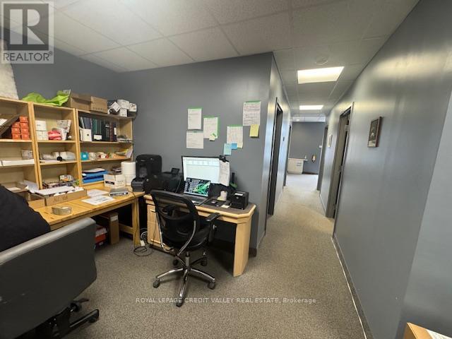 9 - 330 Guelph Street, Halton Hills, Ontario  L7G 4B5 - Photo 10 - W12920658