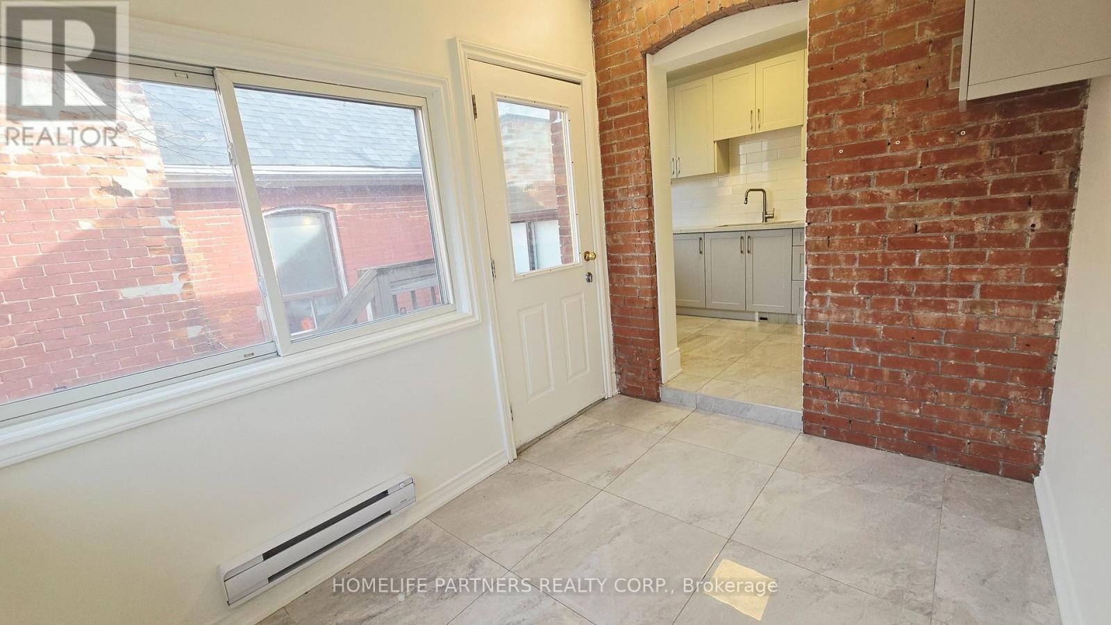 86 Macdonell Avenue, Toronto, Ontario  M6R 2A2 - Photo 12 - W12920692