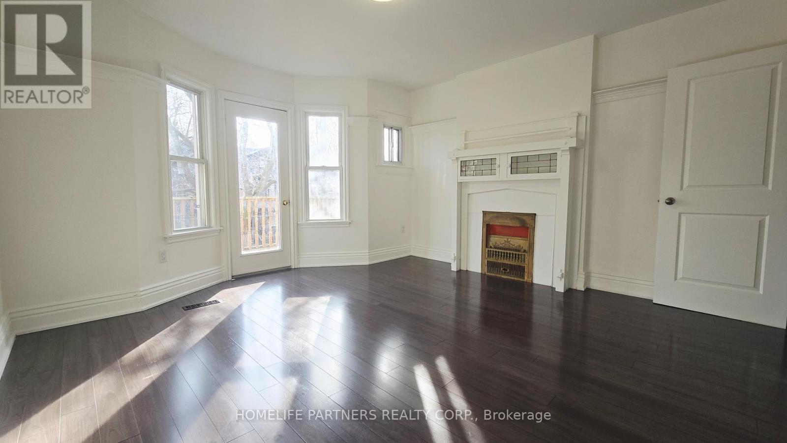 86 Macdonell Avenue, Toronto, Ontario  M6R 2A2 - Photo 2 - W12920692