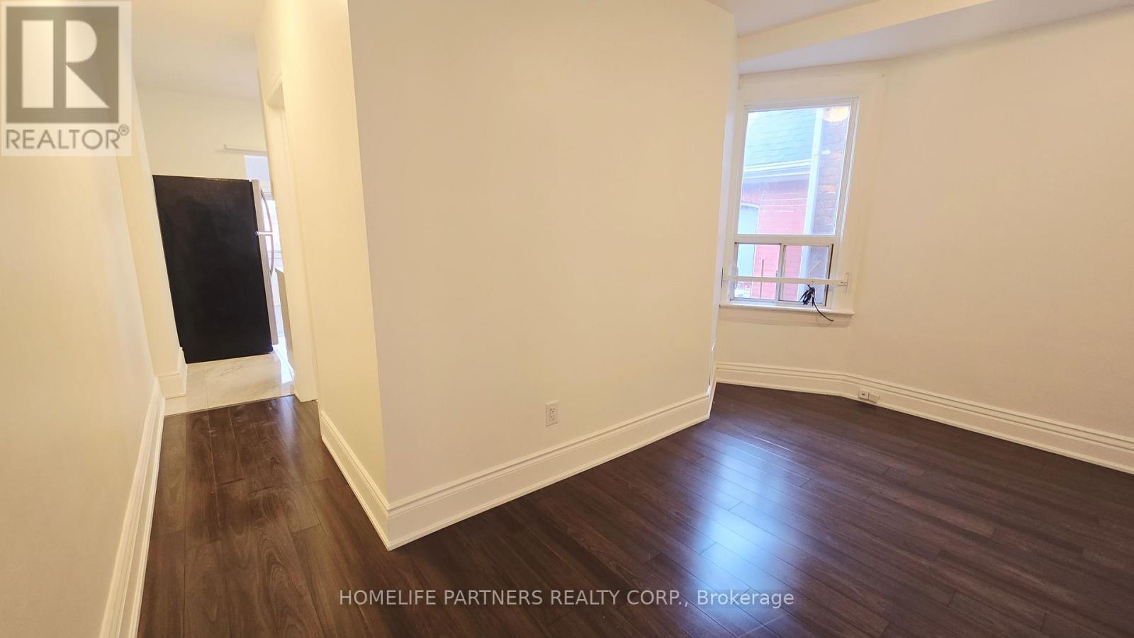 86 Macdonell Avenue, Toronto, Ontario  M6R 2A2 - Photo 7 - W12920692