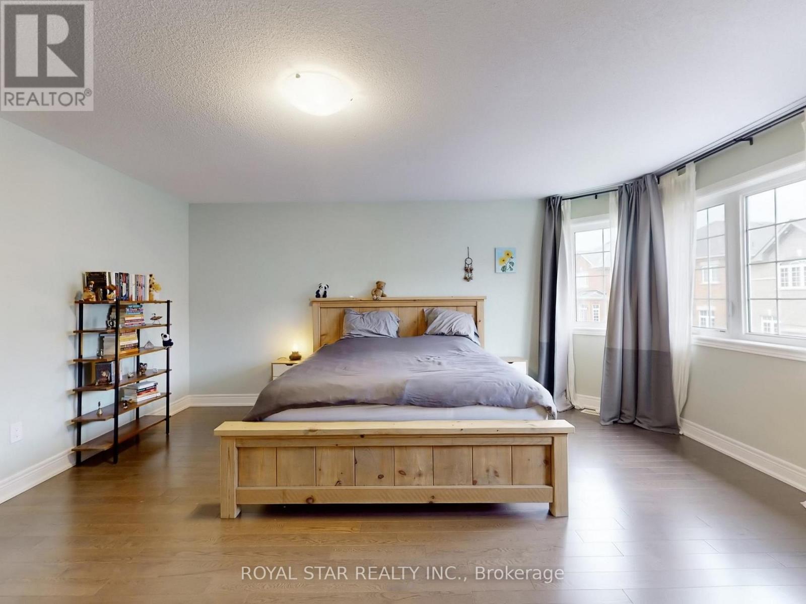 20 Walworth Street, Halton Hills, Ontario  L7G 0N5 - Photo 20 - W12920698