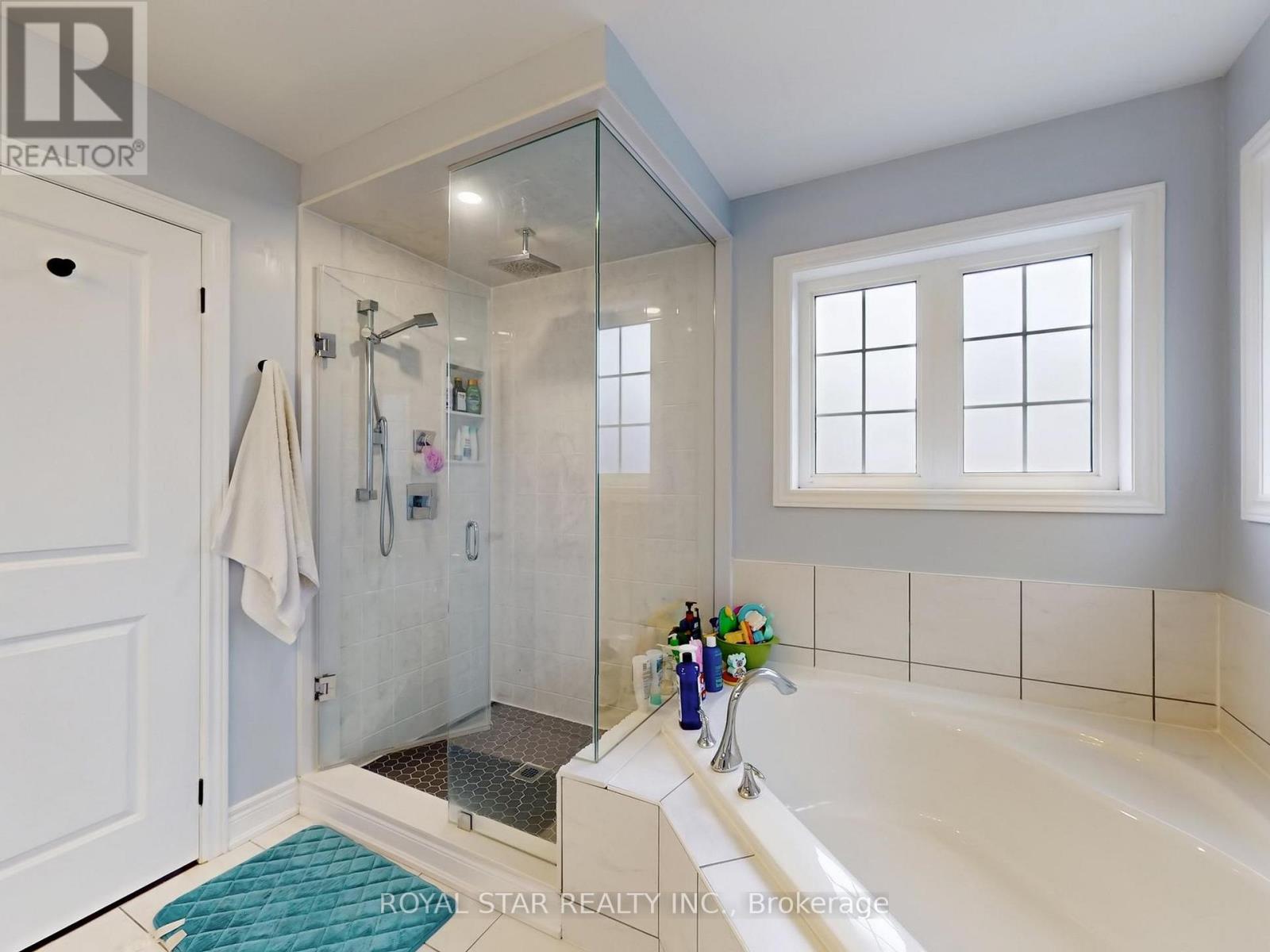 20 Walworth Street, Halton Hills, Ontario  L7G 0N5 - Photo 23 - W12920698