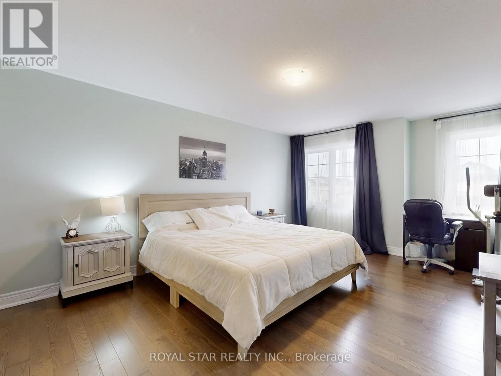 20 Walworth Street, Halton Hills, Ontario  L7G 0N5 - Photo 24 - W12920698