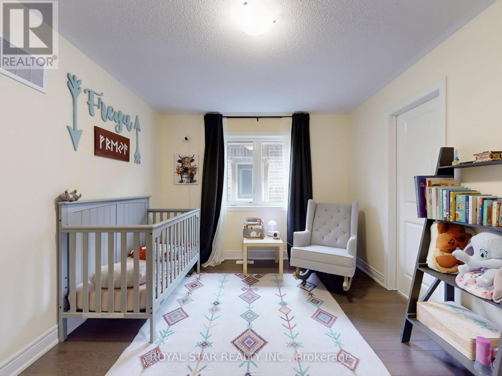 20 Walworth Street, Halton Hills, Ontario  L7G 0N5 - Photo 27 - W12920698