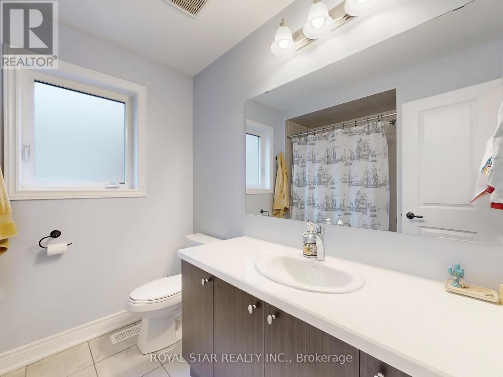 20 Walworth Street, Halton Hills, Ontario  L7G 0N5 - Photo 32 - W12920698